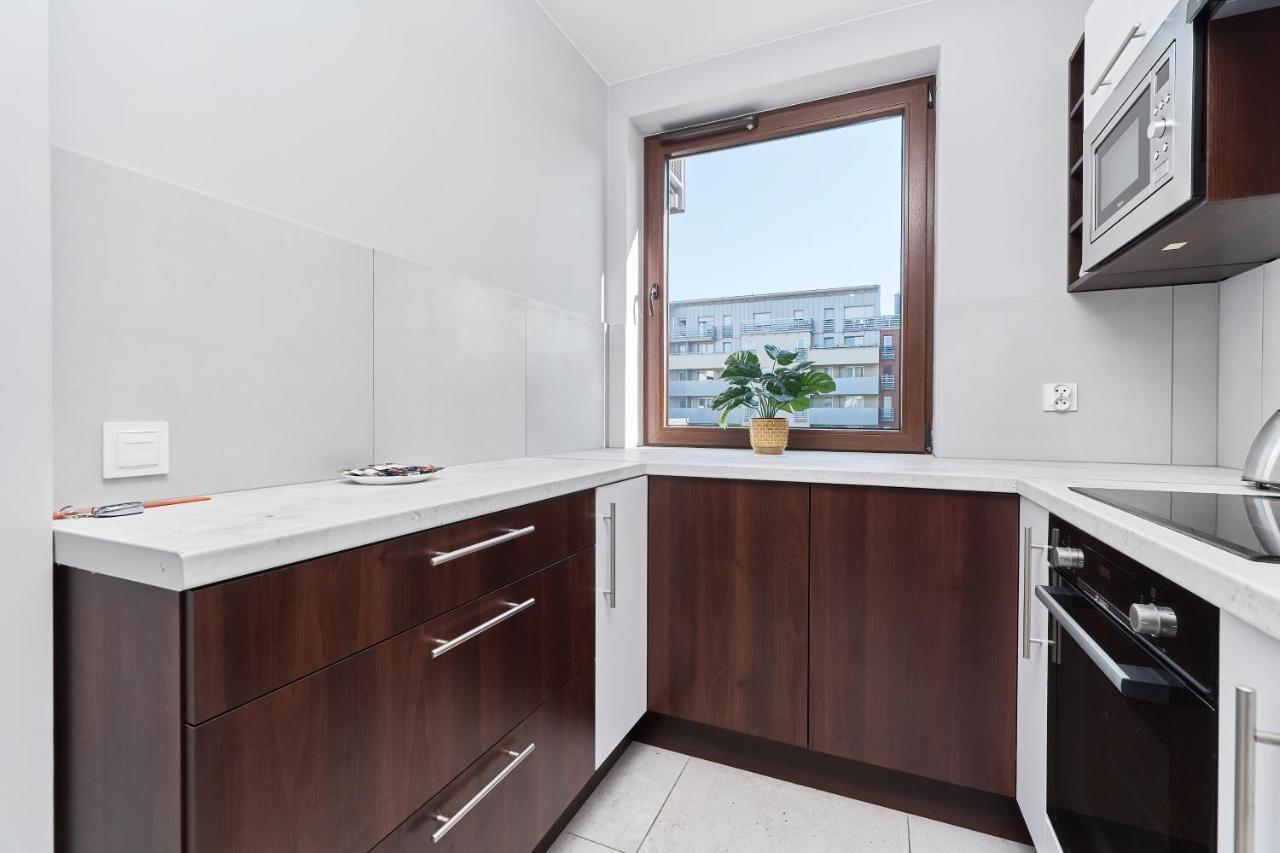 Nowa Teczowa Apartments Promenada Staromiejska By Noclegi Renters วรอตซวาฟ ภายนอก รูปภาพ